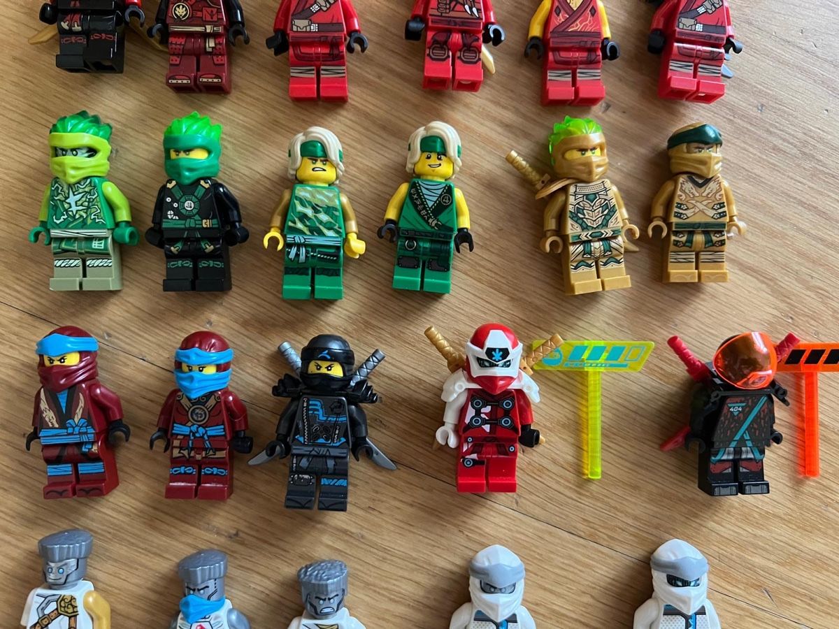 Lego Giocattoli: 26 LEGO Ninjago Figuren – Usato da Chur venduto da iMuggi 2