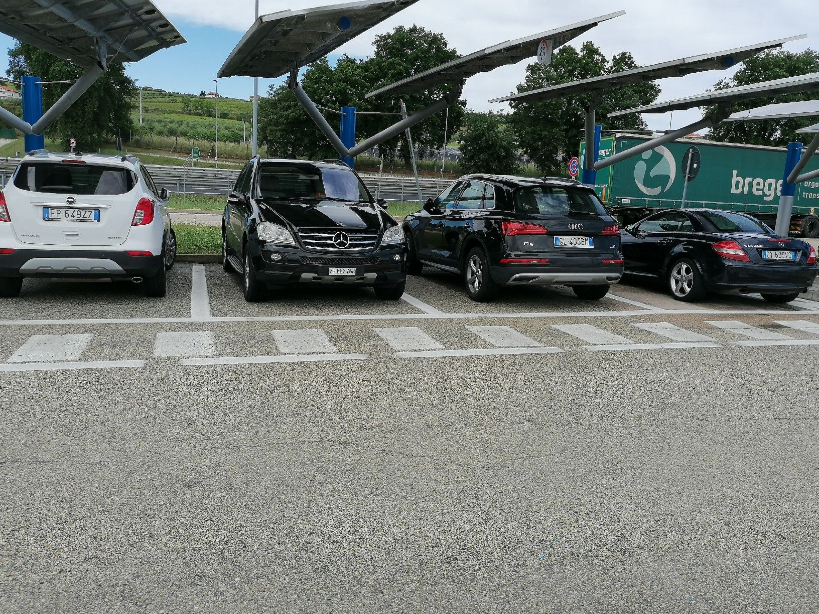 Mercedes-Benz Automobili: ML 320 CDI ab MFK und Service – Usato da Adliswil venduto da Romanista1927 1