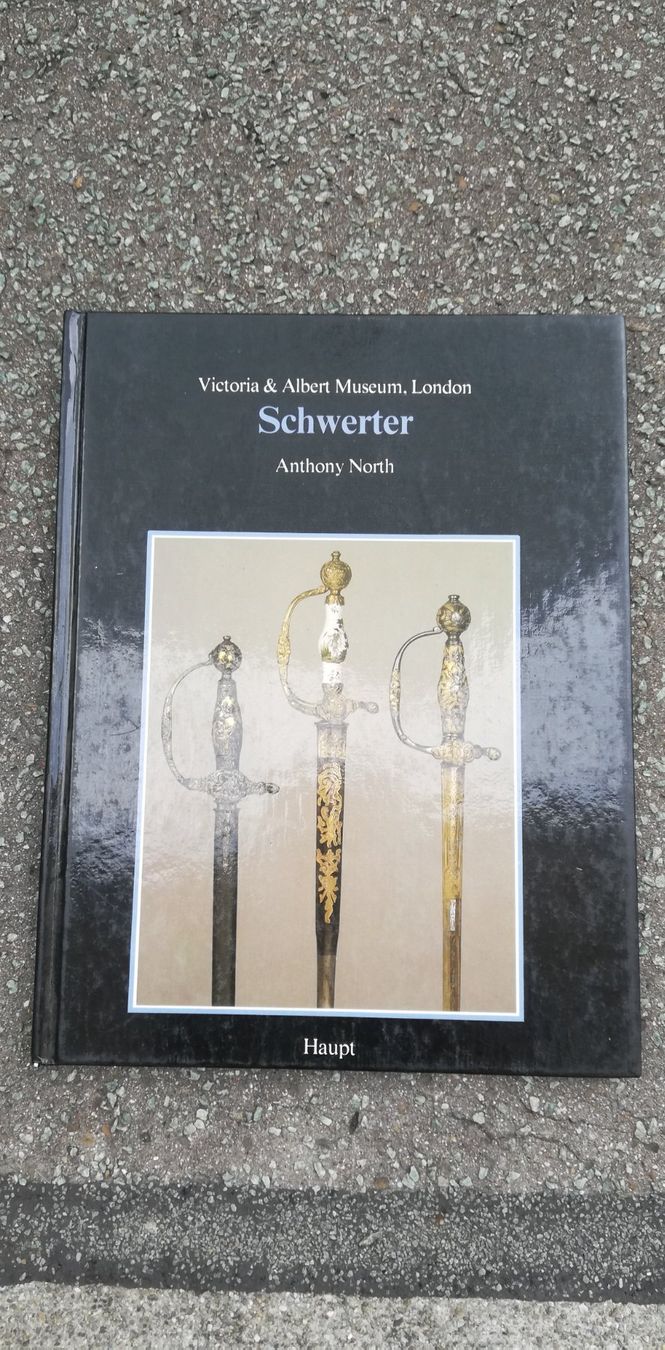 Libri: Schwerter - Victoria & Albert Museum London – Usato da Thun venduto da Matthias72
