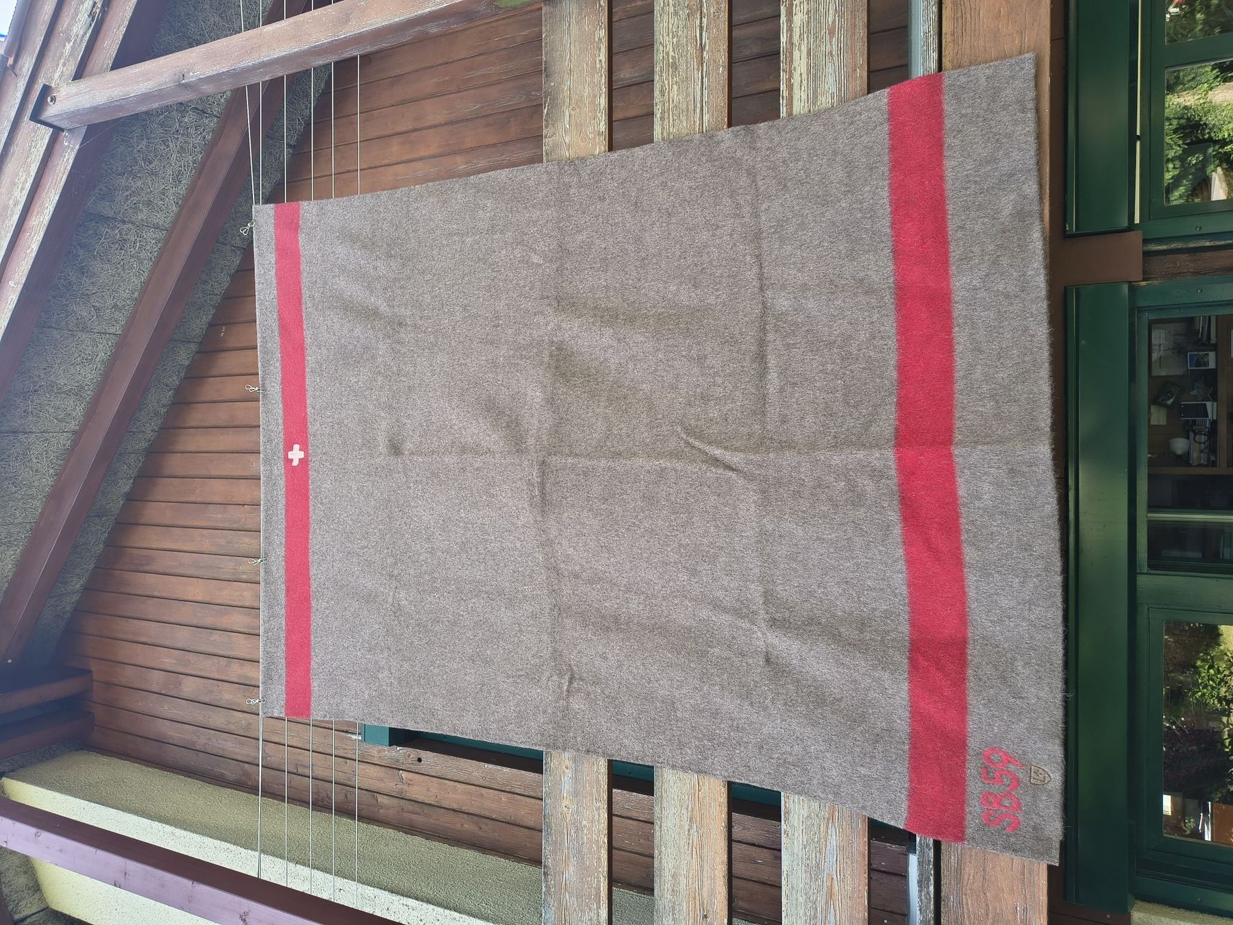 Coperte: Wolldecke Schweizer Armee, neuwertig und robust – Usato da Bubikon venduto da Andi230