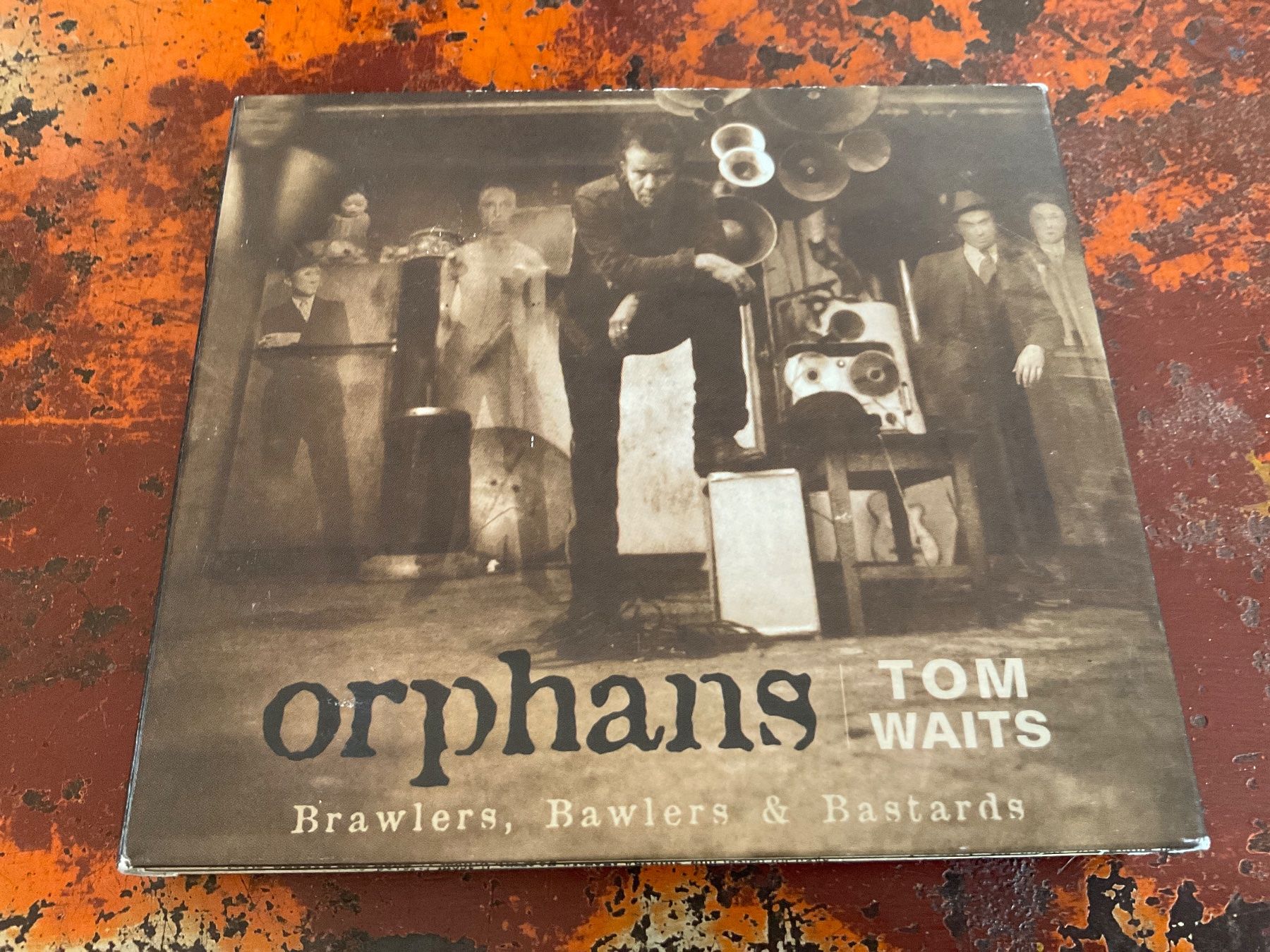 CD: Tom Waits Orphans 3 CD – Usato da Delémont venduto da vinylfreak01