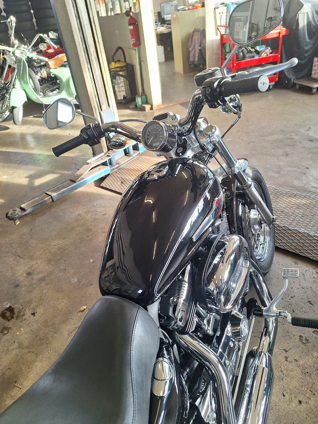 Chopper: Harley Davidson XL1200C – Usato da Langenthal venduto da rst_qwt9 2