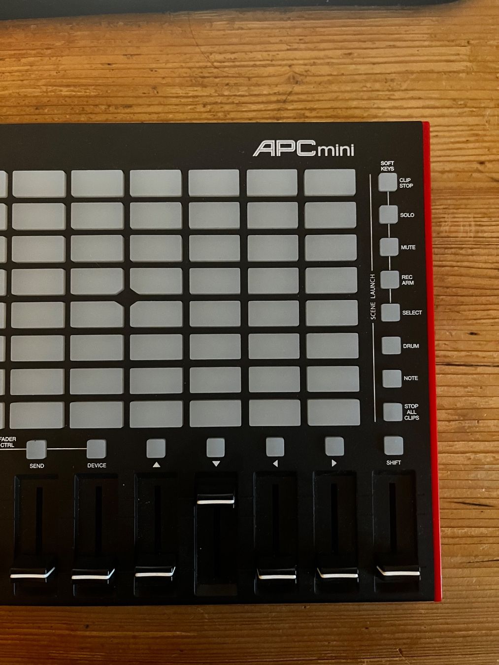 Akai Platines de mixage: Controller Akai APC Mini – D'occasion à Luzern par ueli.ro 1