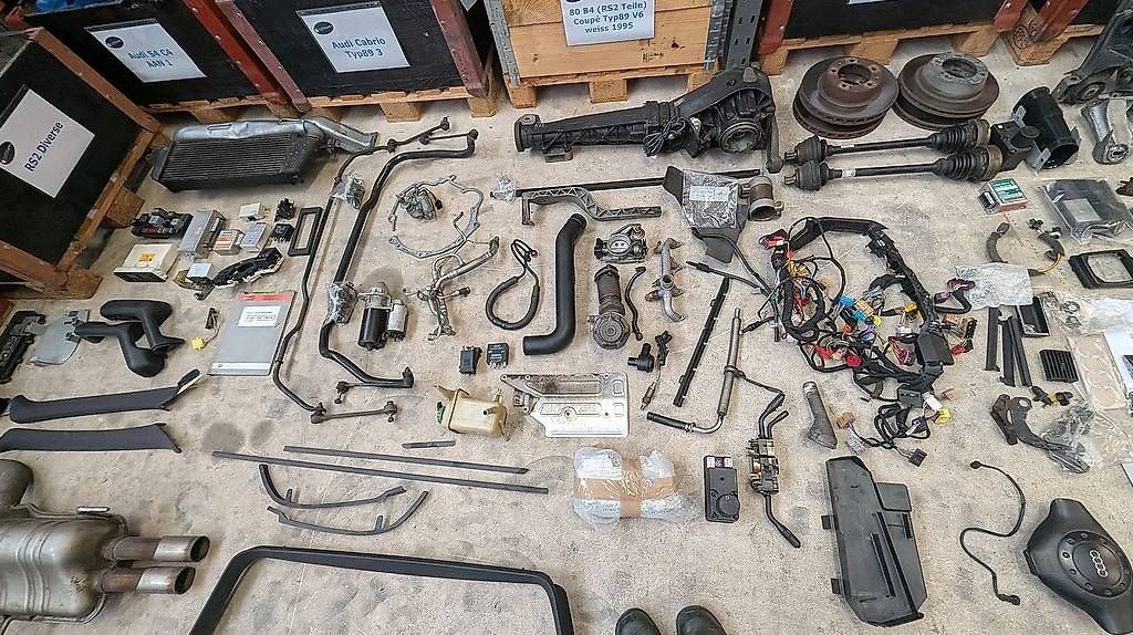 Tutti pezzi di ricambio auto: Audi RS2 Teile Teileset – Usato da Ormalingen venduto da horch_mal 8