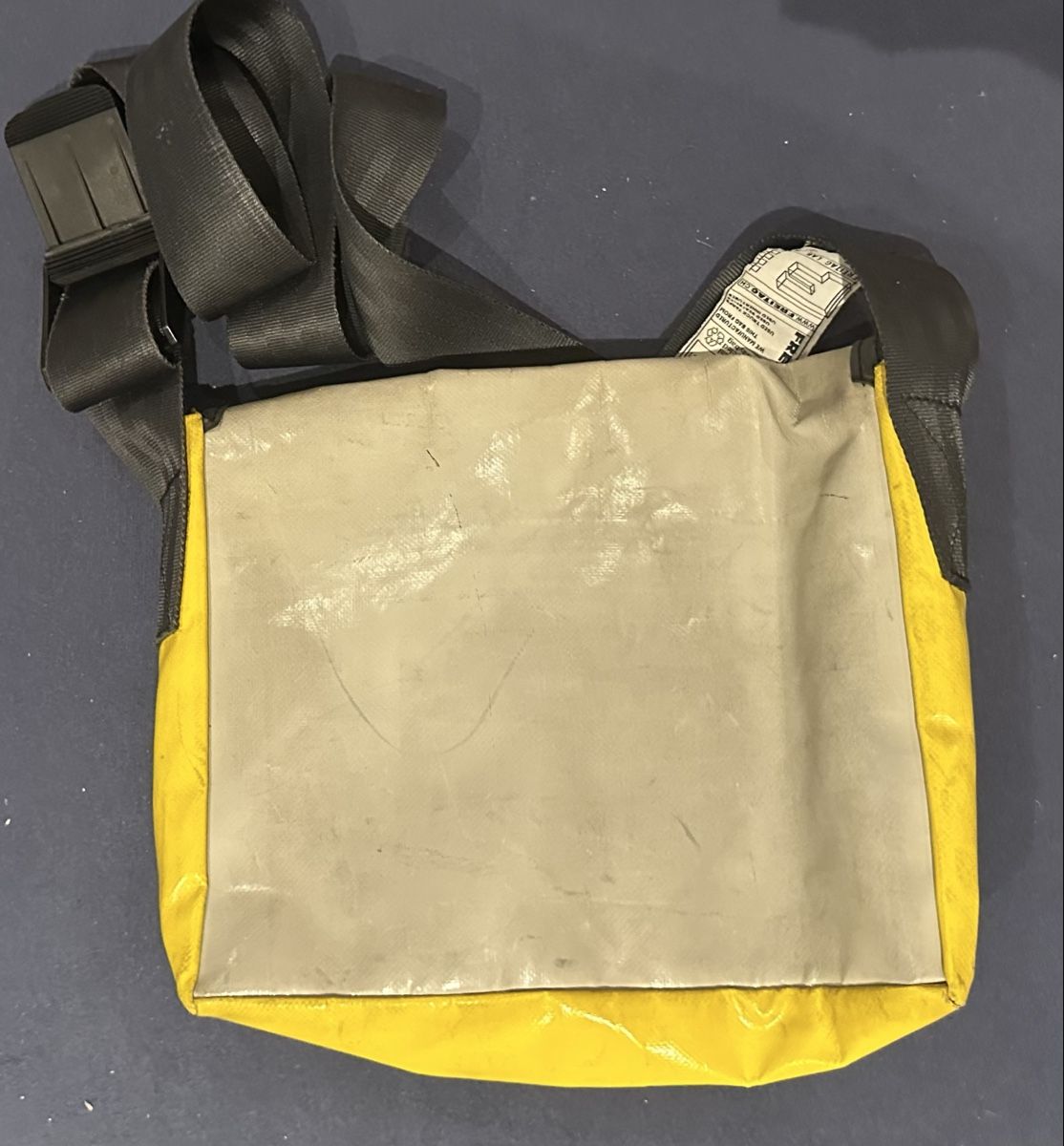 Freitag Borse: **SCHÖNE FREITAG LASSIE TASCHE** – Usato da Giumaglio venduto da soloemi 3
