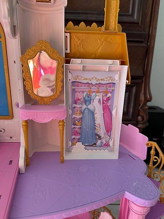 Disney Jouets: Disney Princess Schloss – D'occasion à Niederweningen par nat_q2bq 2