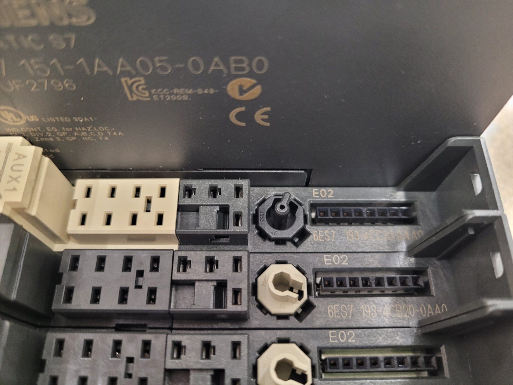 Siemens Componenti elettronici: Siemens SPS / Simatic S7 6ES7 151-1AA05-0AB0 – Usato da Vitznau venduto da Night-Fire 5