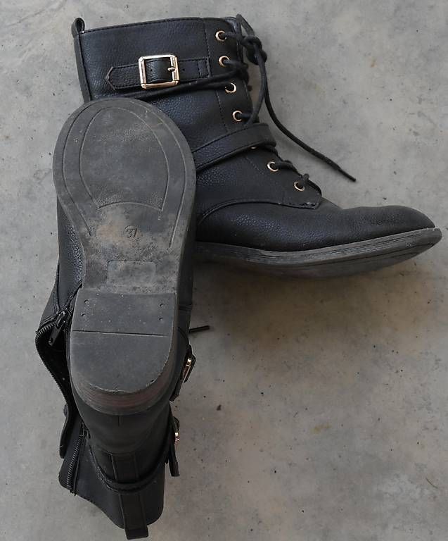 Scarpe da donna: Damenstiefel Grösse 37 – Usato da Dussnang venduto da Mr_lucky 3