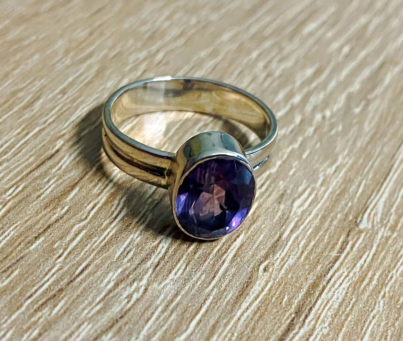Ringe: Schöner 925 Silber Ring mit facettiertem Amethyst – Neu und originalverpackt aus Matten b. Interlaken von kero71 3