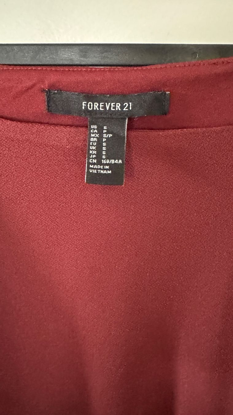 Kleider: Kleid von Forever 21, Gr. S, Bordeaux Rot – Gebraucht aus Luzern von Ecila007 1