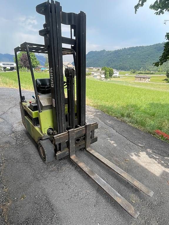 Carrelli elevatori e a forche: Gabelstapler Stapler Elektro  – Usato da Alpnach Dorf venduto da razer05 2