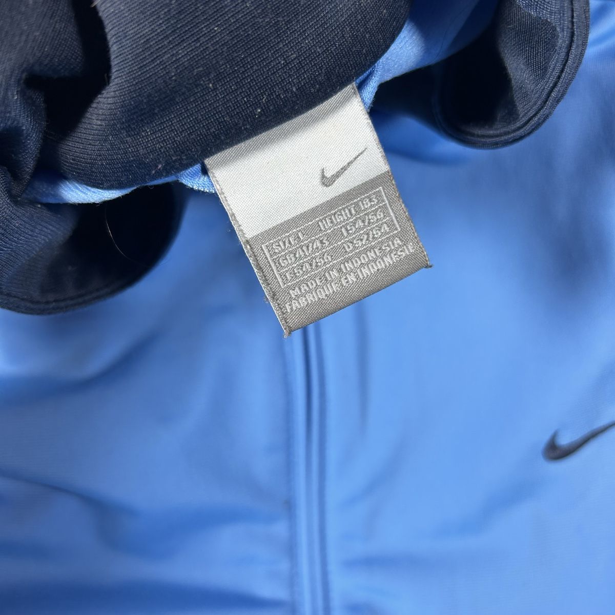 Nike Giacche: Nike 2000 tracksuit  – Usato da La Sagne NE venduto da Matlasape 2