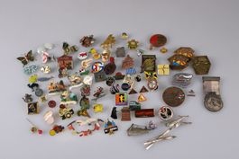 Verschiedene Pins/Anstecker (Paul Krammer Medaille/& mehr