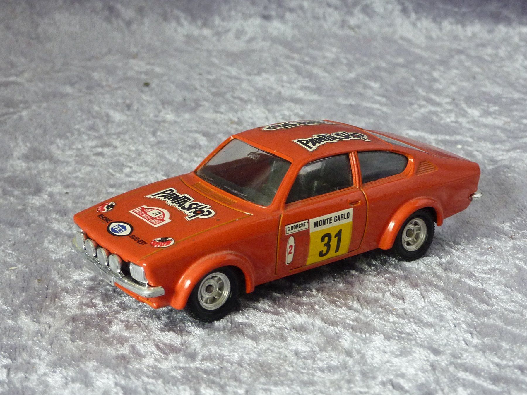 Opel Modellini d'auto: Opel Kadett GTE  1:43 – Usato da Dürrenäsch venduto da modellautos4you