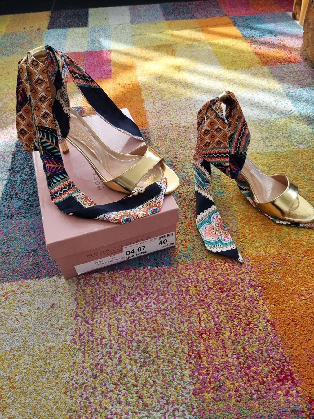 Globus Scarpe da donna: Goldsandalette 40 – Usato da Bad Zurzach venduto da Mfritzli