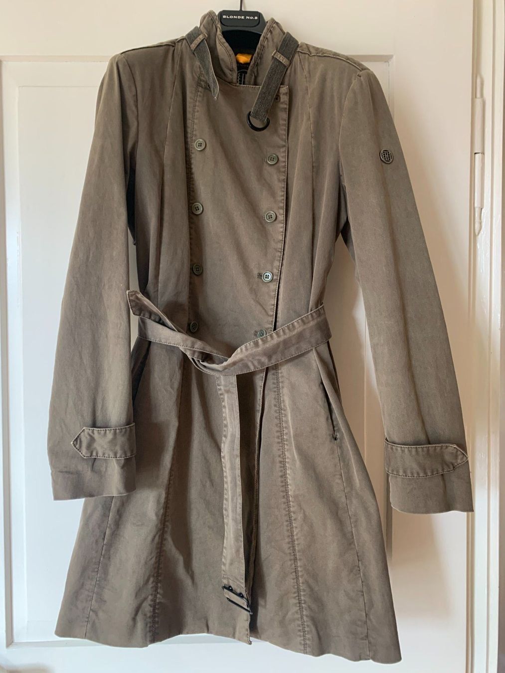 Cappotti: Trenchcoat von Blonde No.8 – Usato da Zürich venduto da natbae