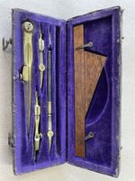 Zirkel Werkzeug Set Messing Antik mit Kasten 47 Zeichen