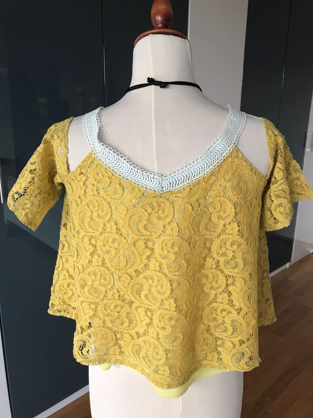 Top: gelbe summer Top  M38 – Usato da Dübendorf venduto da Levintreyer 2
