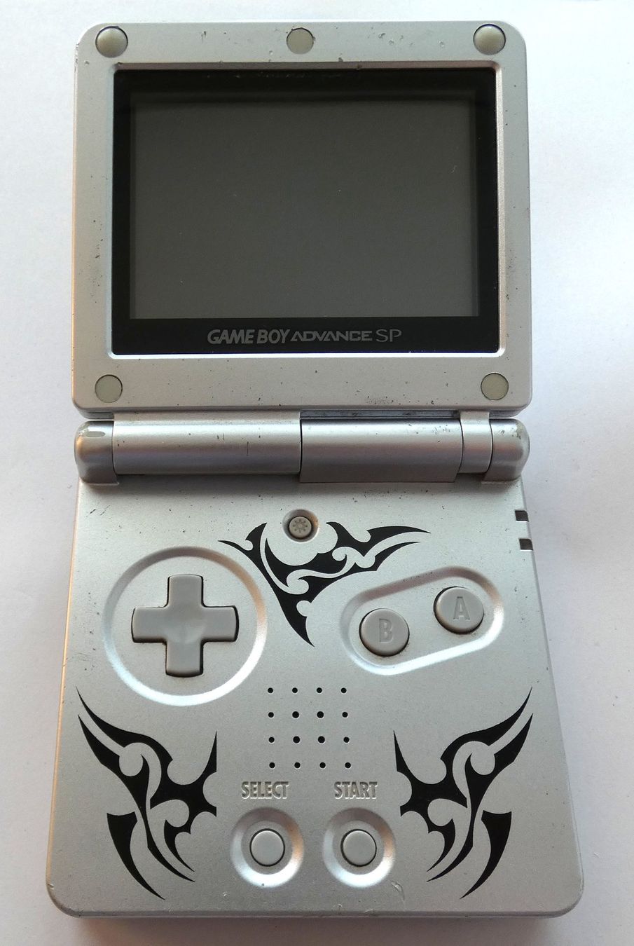 Nintendo Console: Nintendo SP "Tribal" Konsole + Spiel – Usato da La Sarraz venduto da classicworldcoins 3
