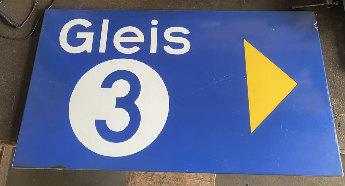 SBB/CFF/FFS Insegne: Emaille Schild SBB – Usato da Aeschlen venduto da rudemood