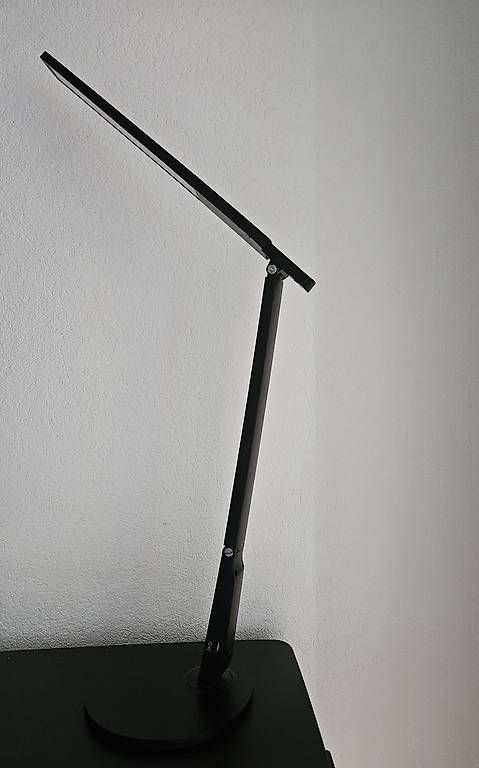 Lampade: Bürotisch- Schreibtisch Lampe – Usato da Rotkreuz venduto da Kaffitanteli