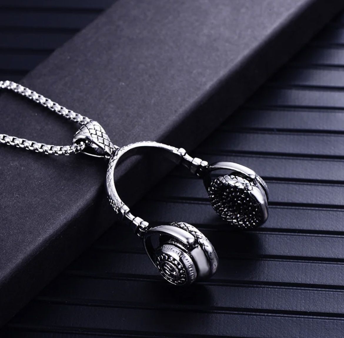 Catenine: Headphone Pendant from stainless steel – Nuovo e nell'imballaggio originale da Aarburg venduto da StavFashion 3