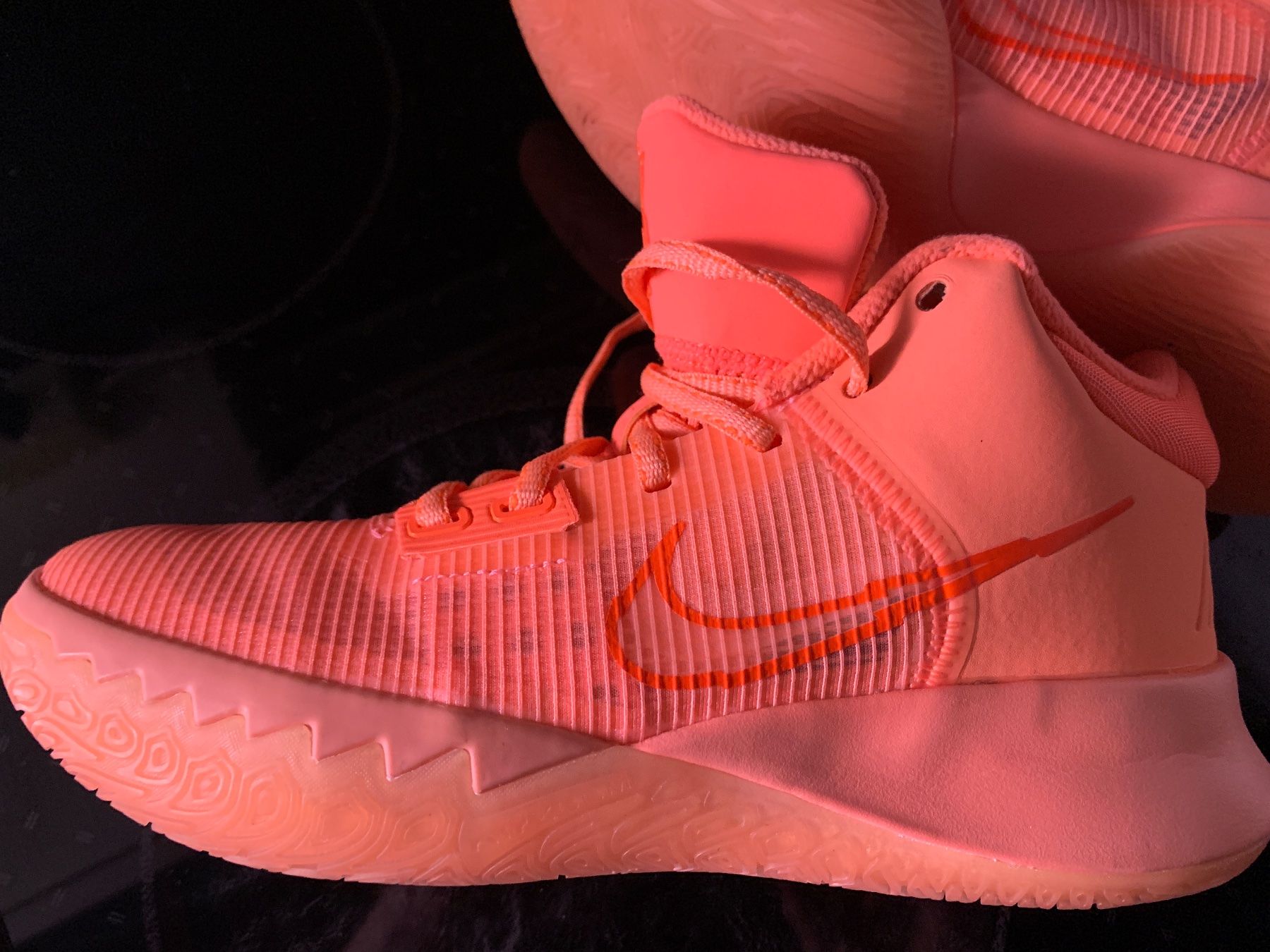 Nike Scarpe da uomo: Nike Kyrie Flytrap 4 | Sport Vision Gr. 38,5 – Usato da Steinebrunn venduto da Littlebird1 1