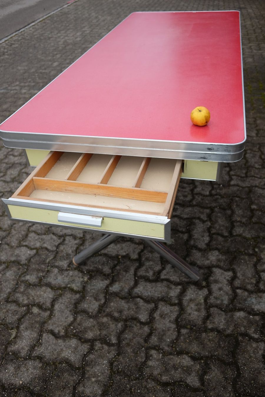 Tavoli: Retro Esstisch – Usato da Nussbaumen TG venduto da Rahel129