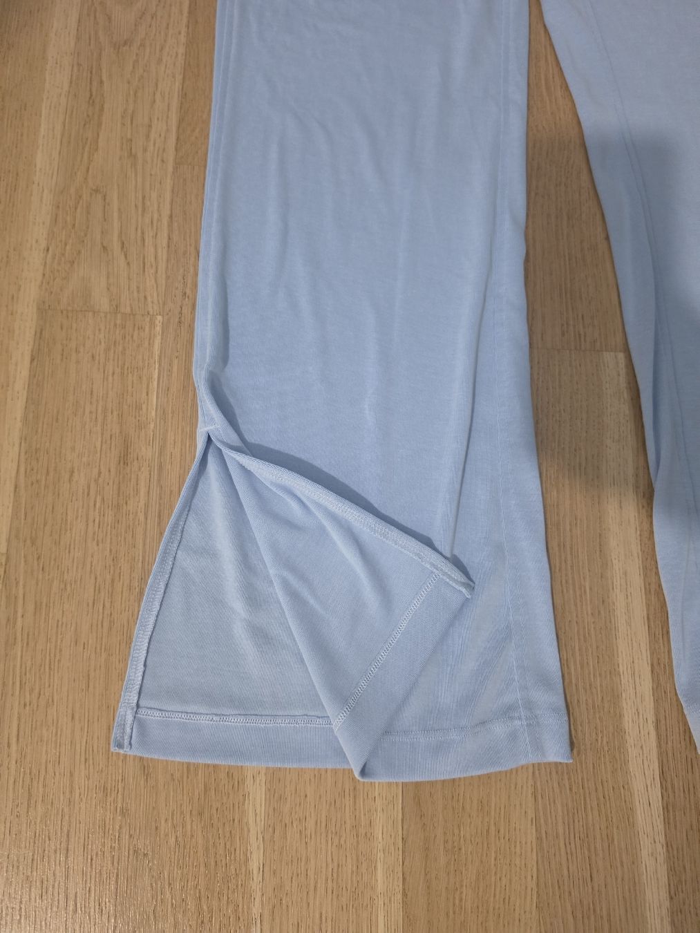 Pantalons: Hosen hellblau Grösse M eher Sguter Zustand  – Neuf (Voir description) à Affoltern am Albis par Ebruli89 1