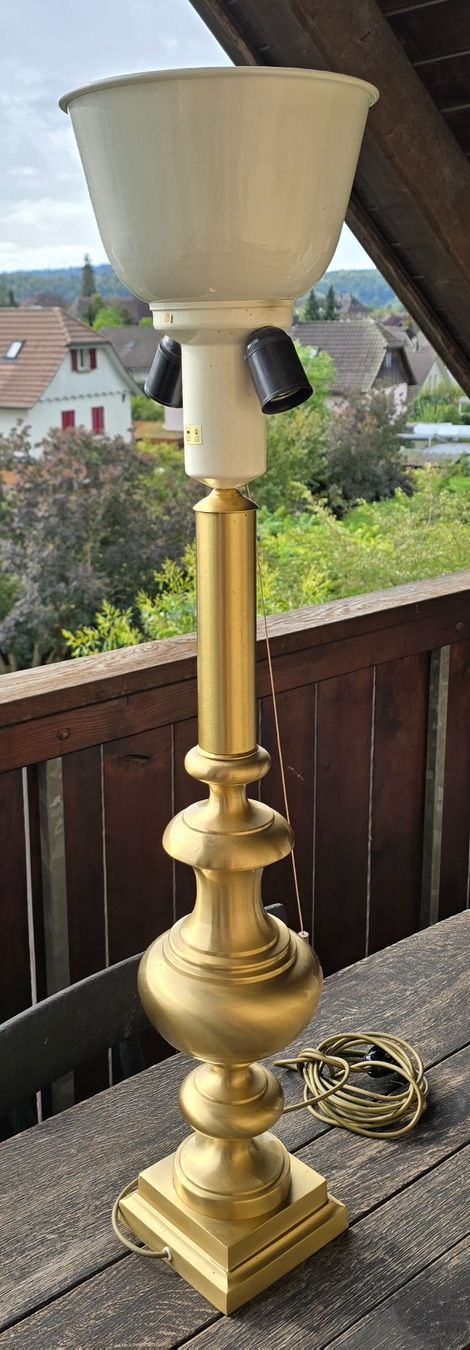 Lampade: Lampe mit Messingsockel – Usato da Herzogenbuchsee venduto da Numis25 5