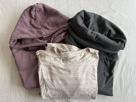 2 Pulli  1 Shirt