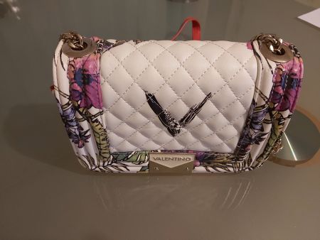 Elegant Valentino Handtasche 👜