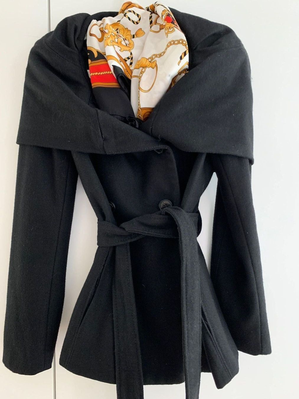 Zara Cappotti: Kurzmantel Sportlich-Sexy – Nuovo (secondo la descrizione) da Adliswil venduto da atram57