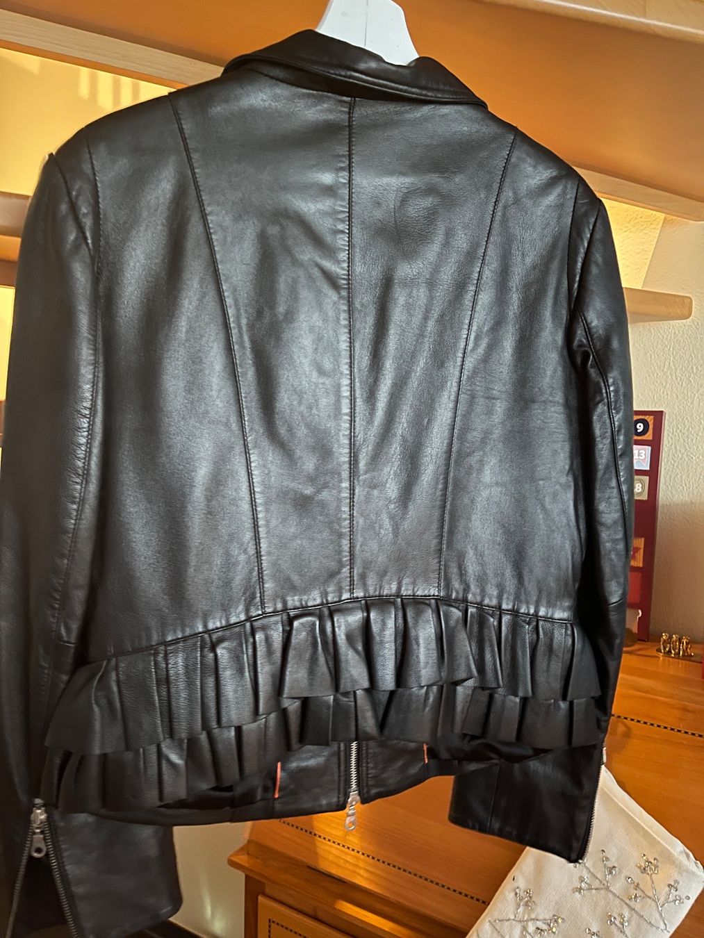 Madeleine Giacche: MADELEINE Lederjacke – Usato da Zürich venduto da STYLEHAUS 2