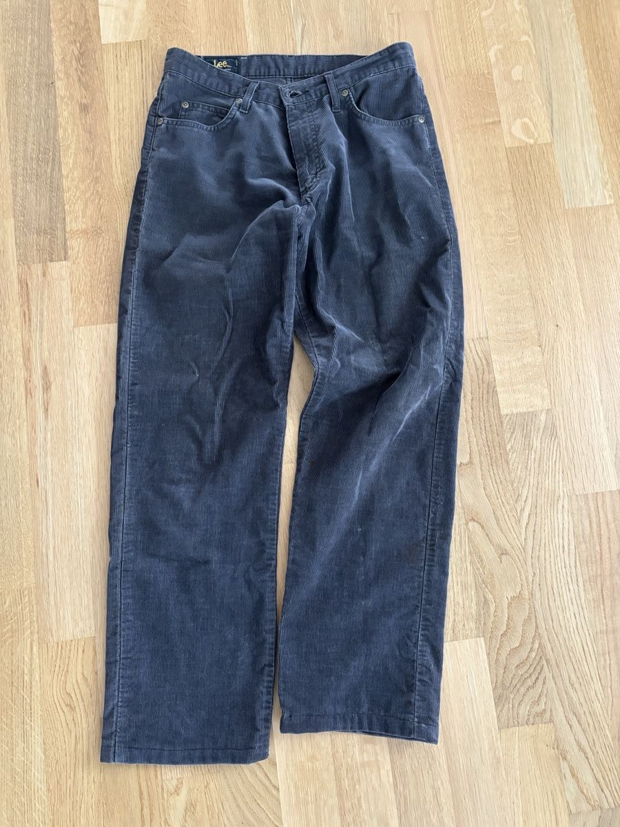 Lee Jeans: Wunderschöne Cordjeans von Lee – Usato da Remetschwil venduto da est_zk69
