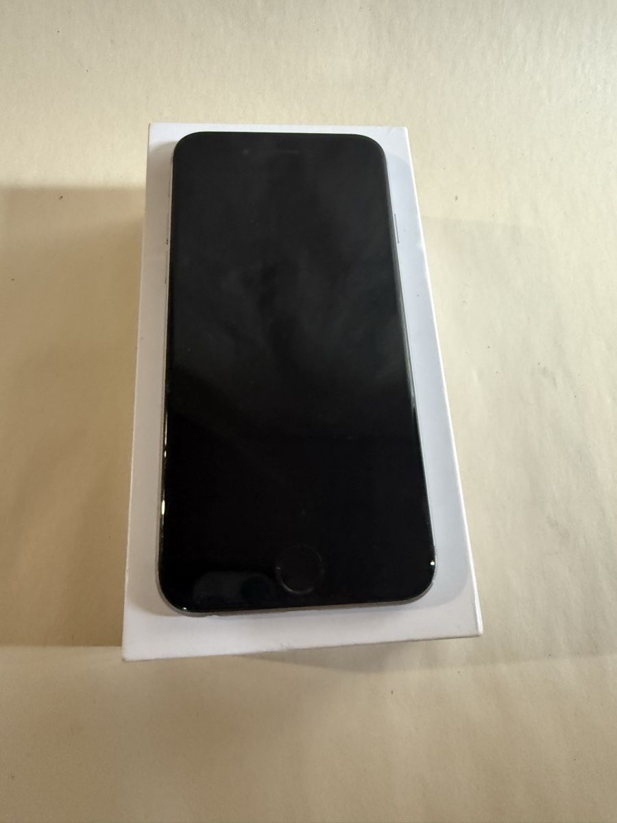 Apple Handys / Smartphones: iPhone 6, 32 GB, Space Grau – Gebraucht aus Winterthur von lea_wml8 5
