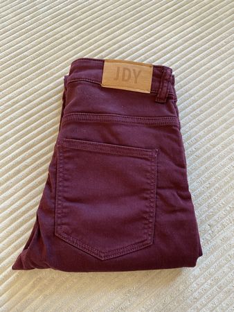 JDY Hosen Skinny Jeans Mid Waist Bordeaux Rot Pantalon 34 XS