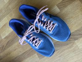 Sportschuhe Asics Gr. 39.5