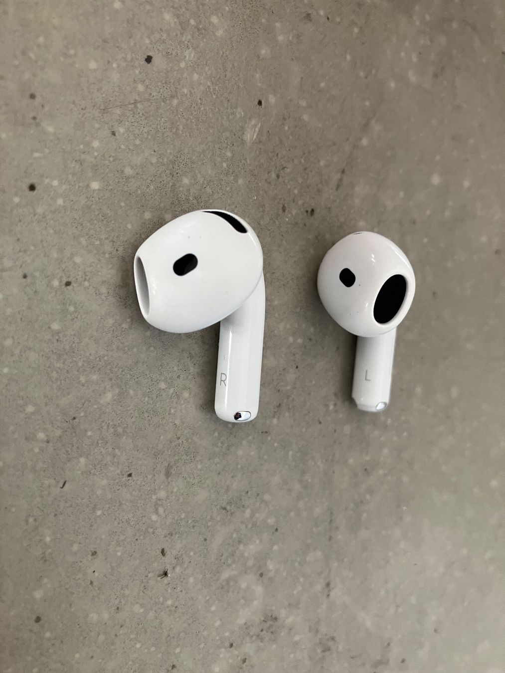 Apple Casques audio: APPLE Air Pods 4 – D'occasion à Lausanne par mr.v 6