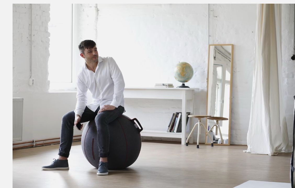 Vluv Palloni: Ballon de gymnastique VLUV – Nuovo (secondo la descrizione) da Montreux venduto da kingfisherbeach 2