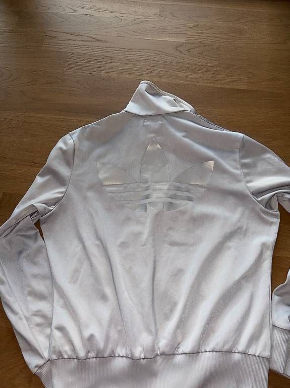 Adidas Vestes: Adidas Trainerjacke – D'occasion à Zizers par L.Berther 1