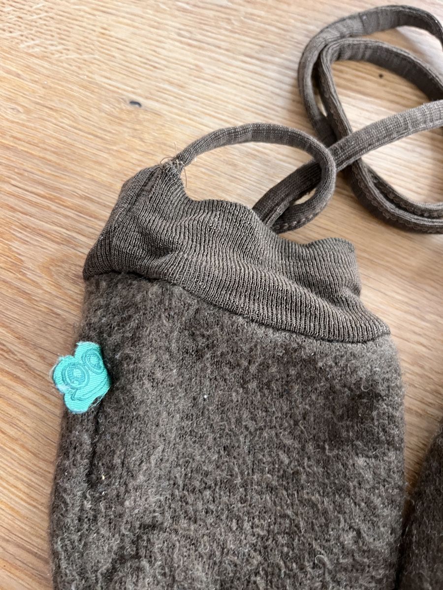 Guanti: Merino Fäustlinge – Usato da Oberägeri venduto da fam_k5sf 2