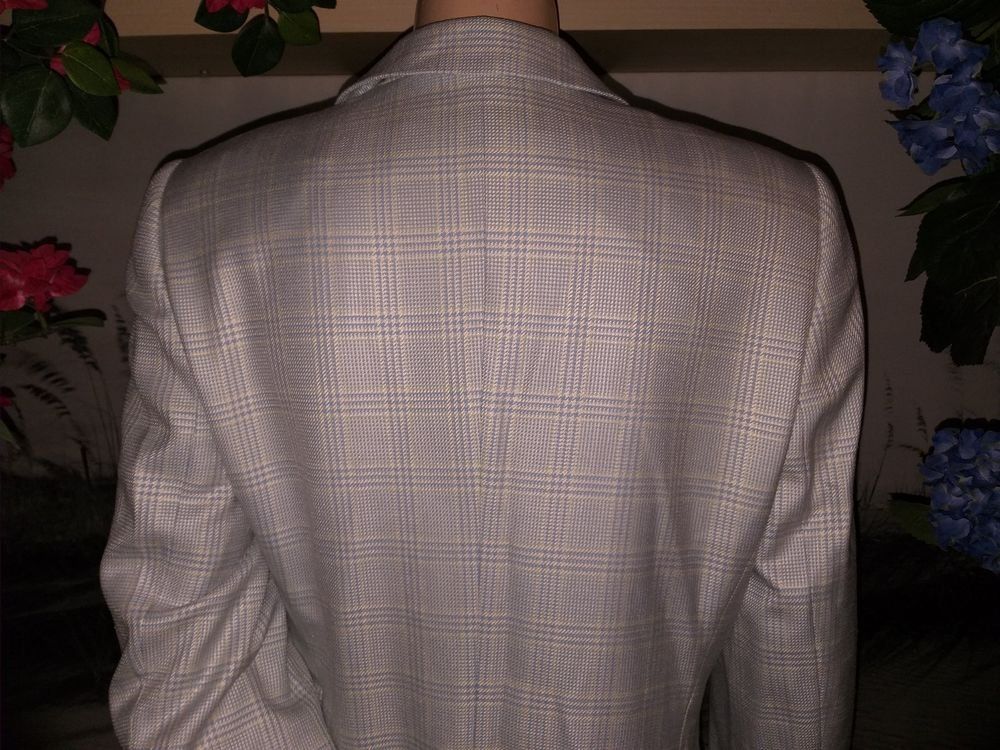 Escada Giacche: Blazer en soie/seide ESCADA  Taille / Grosse 40 CH .... – Usato da Cossonay-ville venduto da Super-Price-Quality 7