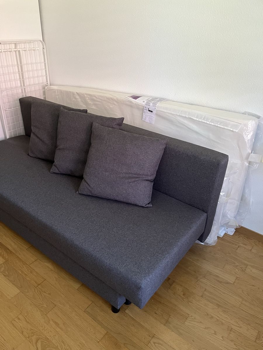 Ikea Sofas: Sofa bed grey with 3 cushions + Matratze, good condition – Neu (gemäss Beschreibung) aus Zug von pie_ddw6