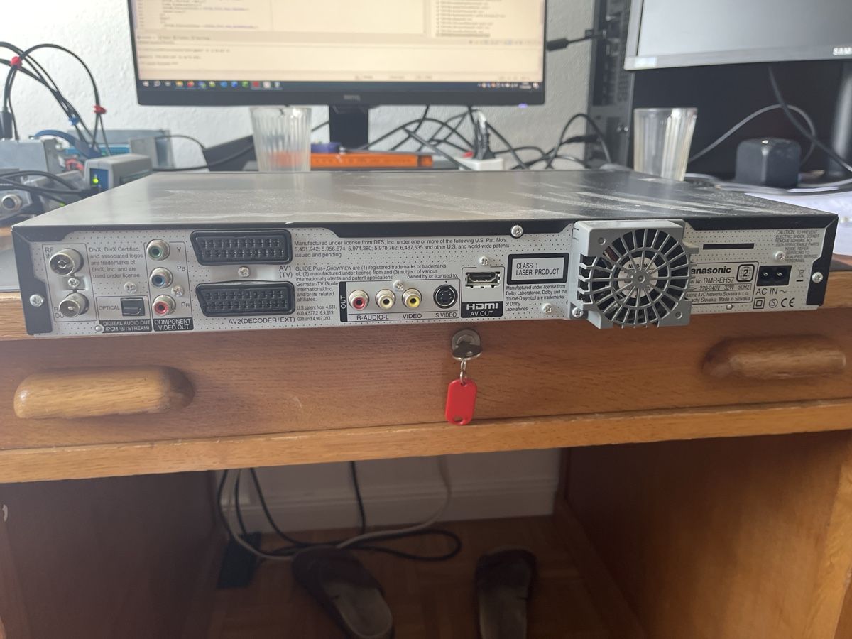 Panasonic Lettore multimediale & Streamer: Panasonic Recorder mit Fernbedienung – Usato da Widnau venduto da bogi012 1