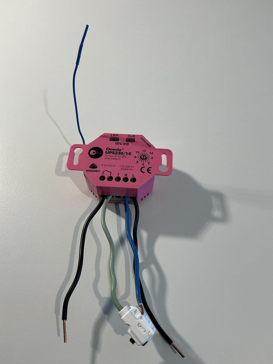 Componenti elettronici: AWAG Omnio UPS230/10  – Usato da Steffisburg venduto da NeriElektro