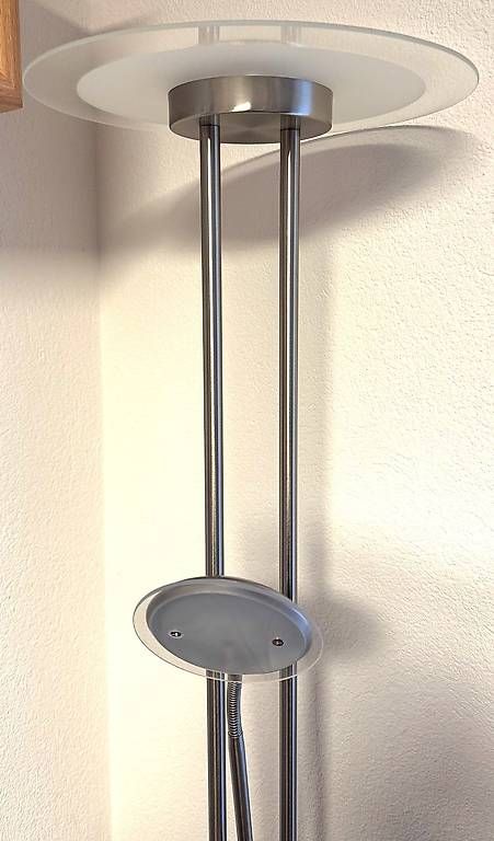 Lampen: Stehlampe – Gebraucht aus Bülach von gcricri