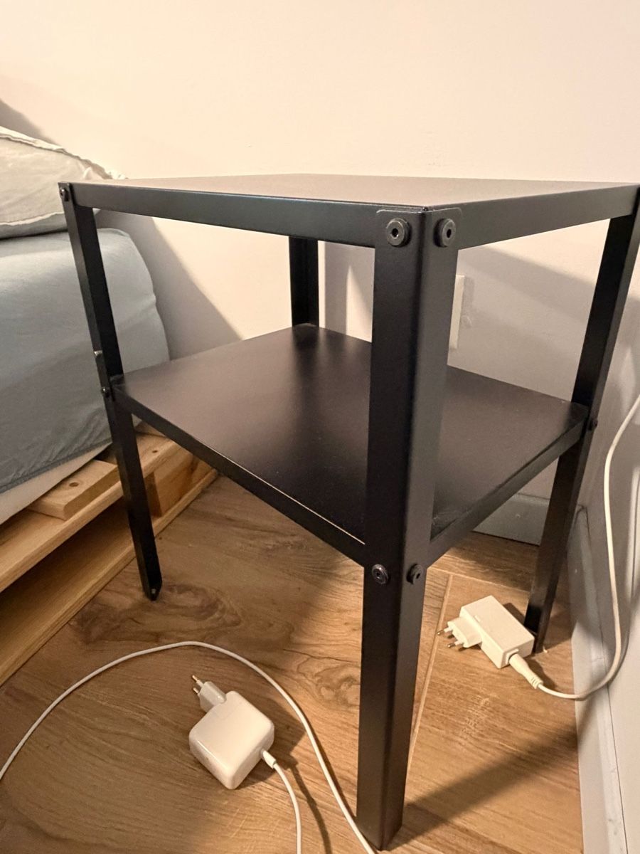 Comodini: Table de chevet noir – Usato da Bressaucourt venduto da uba_rhf8 2