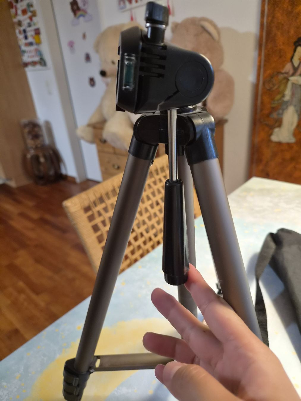 Treppiedi & Teste: Stativ AmazonBasics mit Giottos Kugelkopf MH-621 – Nuovo (secondo la descrizione) da Bassersdorf venduto da Sport_4_life 3