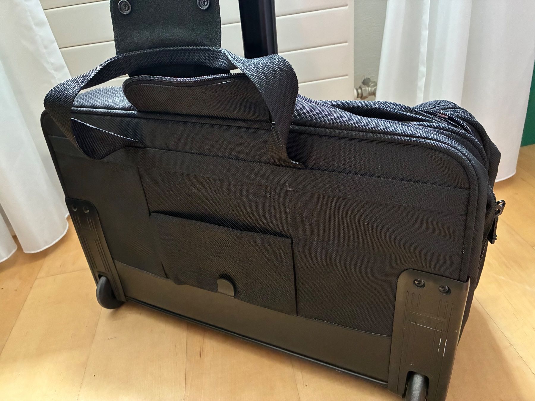 Tumi Valigie: Tumi Business Koffer – Usato da Adliswil venduto da eku_8mgk 1